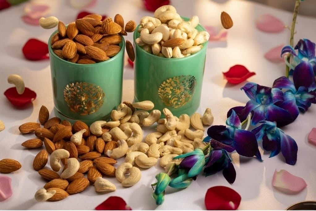 Love & Crunch